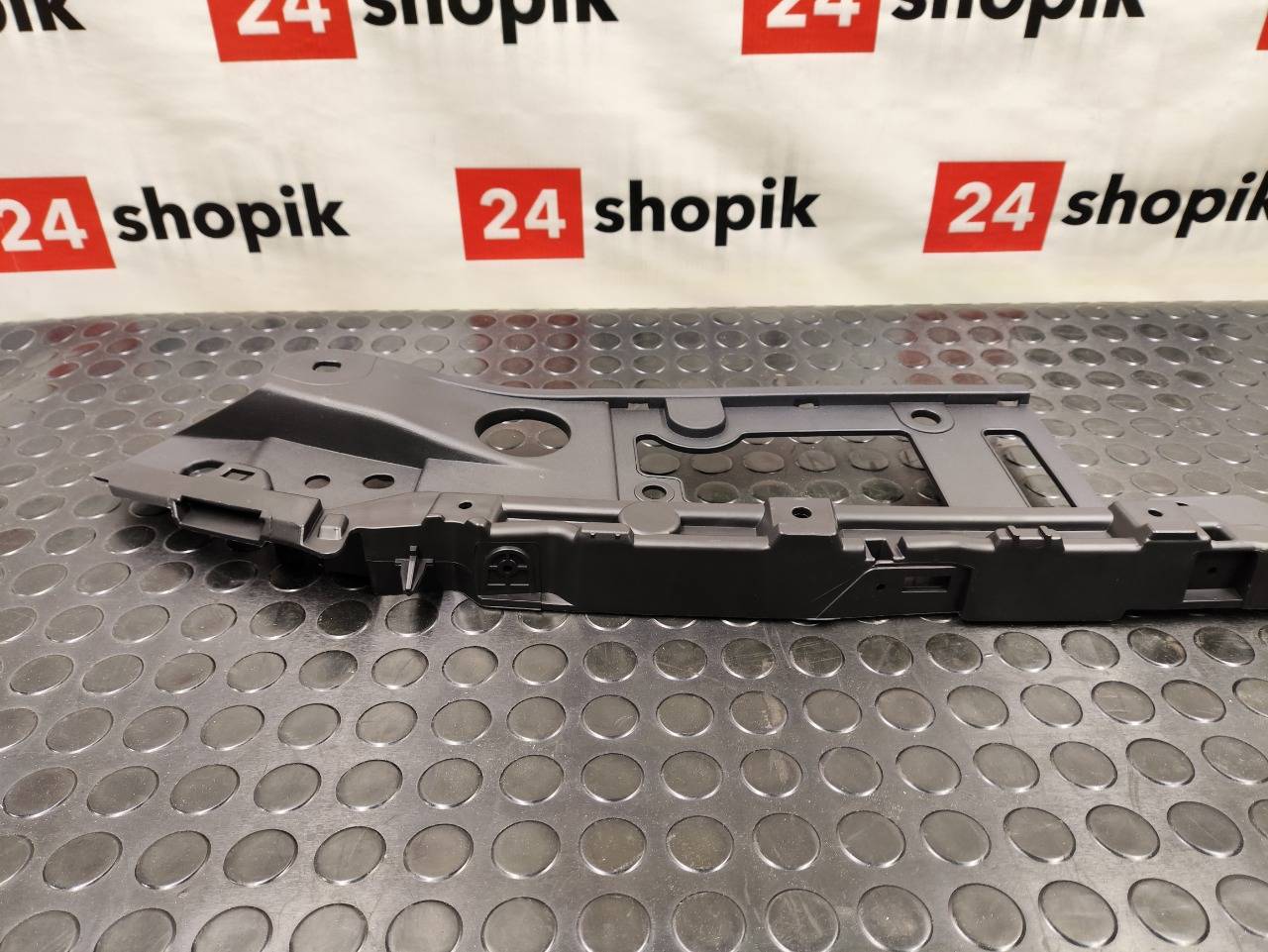 Кронштейн решетки радиатора, 3700 рублей, Красноярск