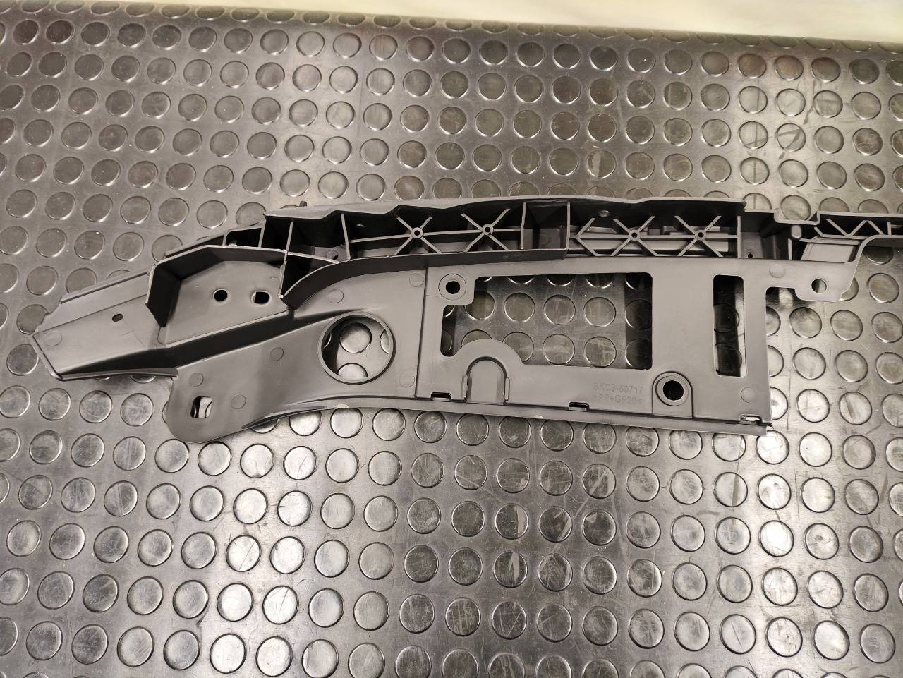 Кронштейн решетки радиатора, 3700 рублей, Красноярск