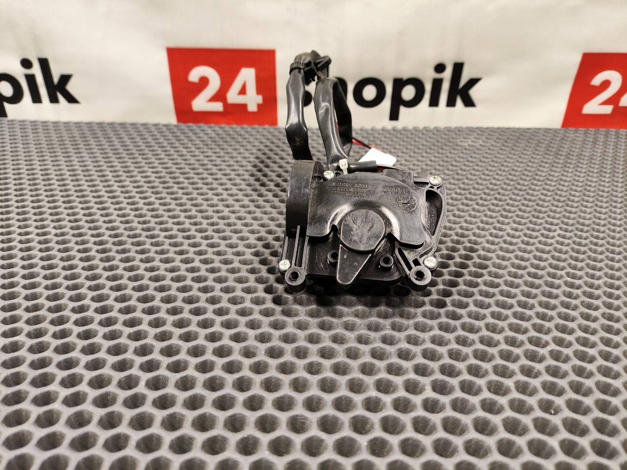 Моторчик замка двери, 700 рублей, Красноярск