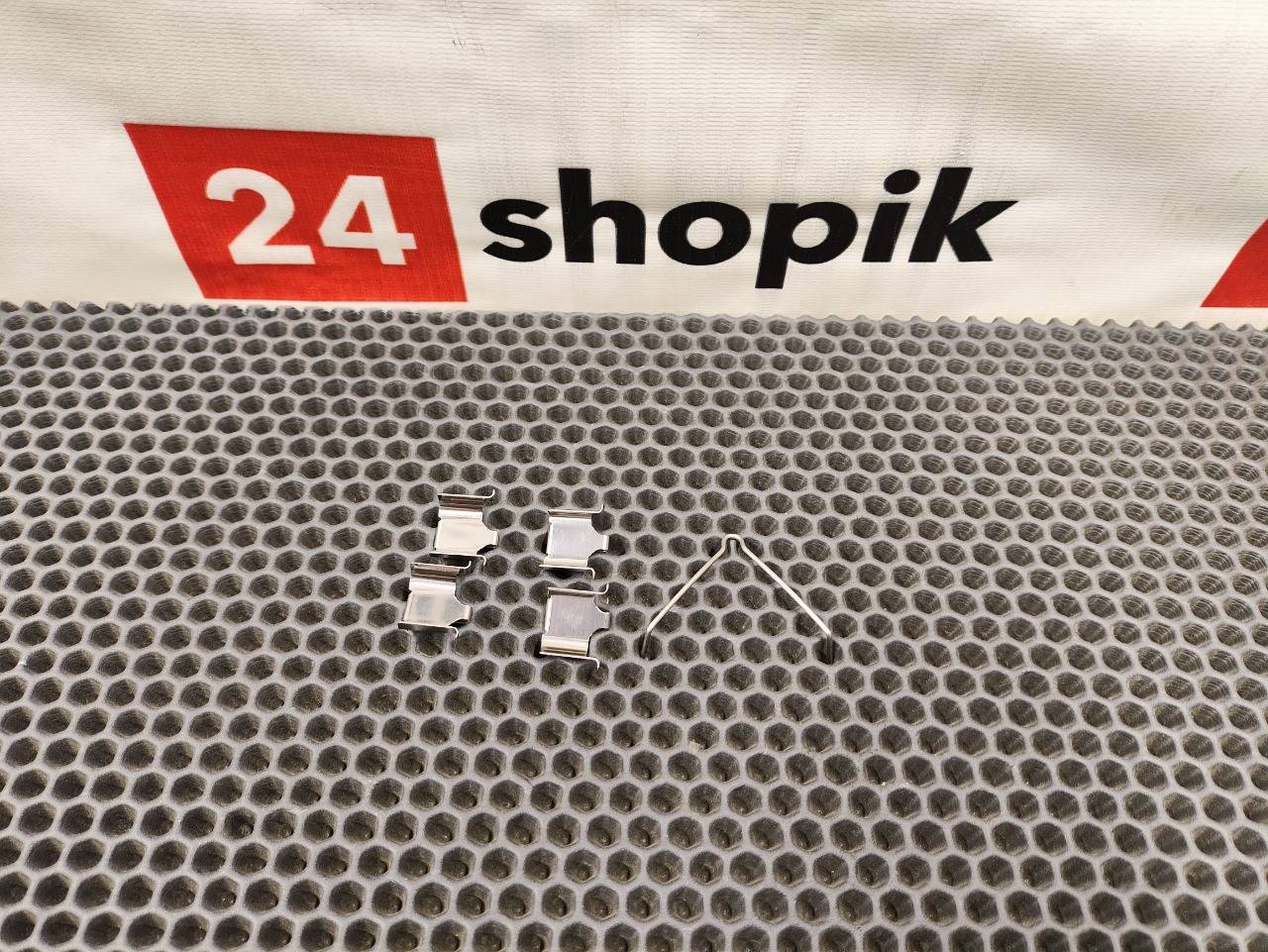 Монтажный комплект колодок, 700 рублей, Красноярск