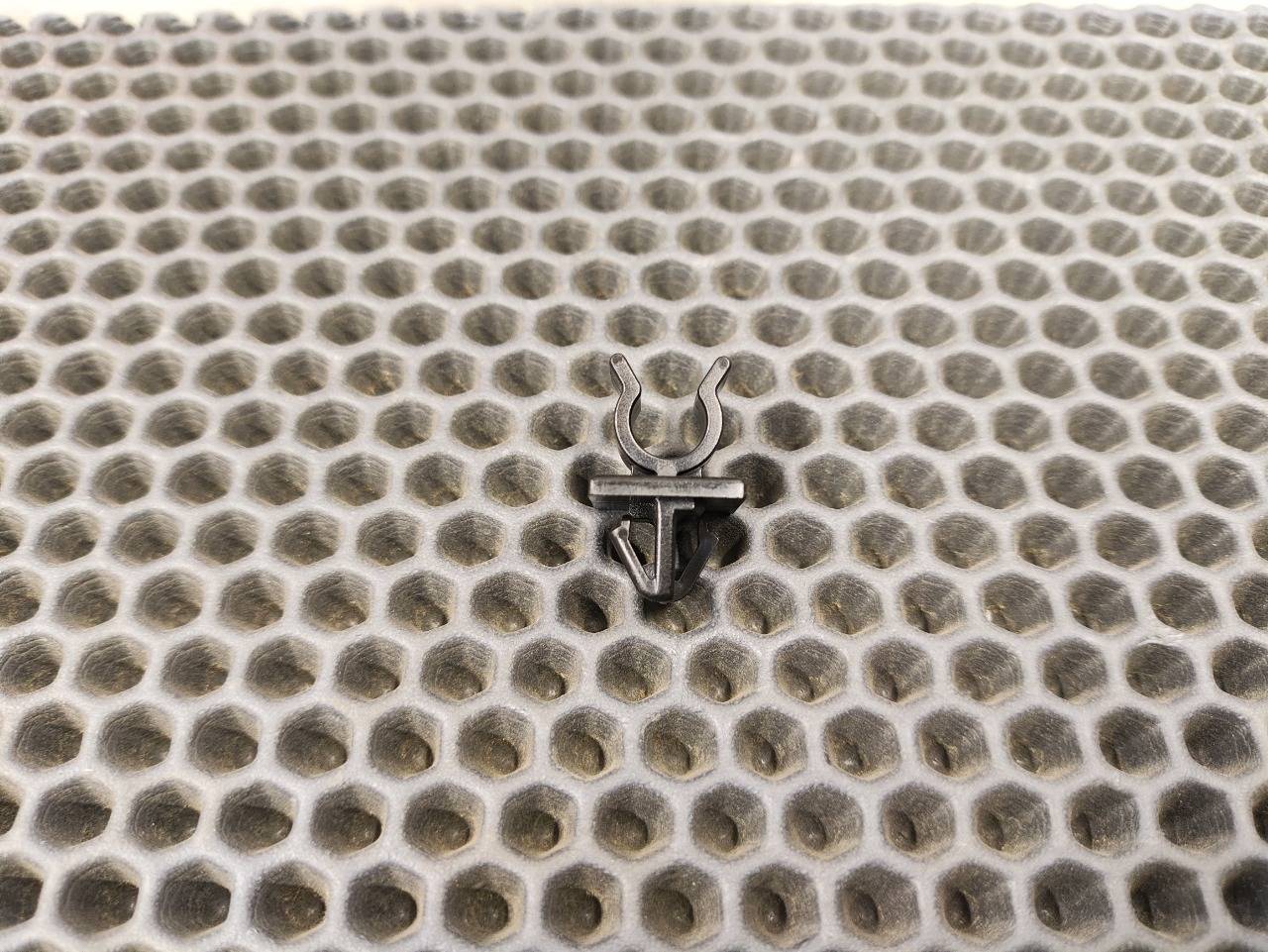 Клипса Крепления Стойки Капота, 300 рублей, Красноярск