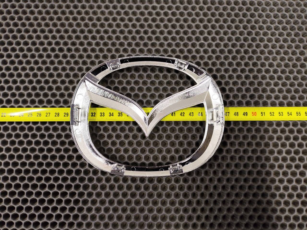 Эмблема решетки радиатора, 1600 рублей, Красноярск