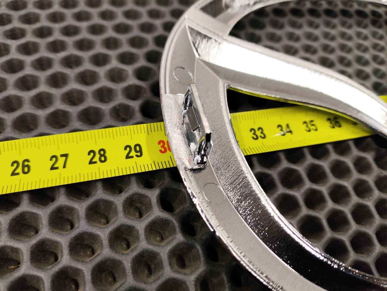 Эмблема решетки радиатора, 1600 рублей, Красноярск