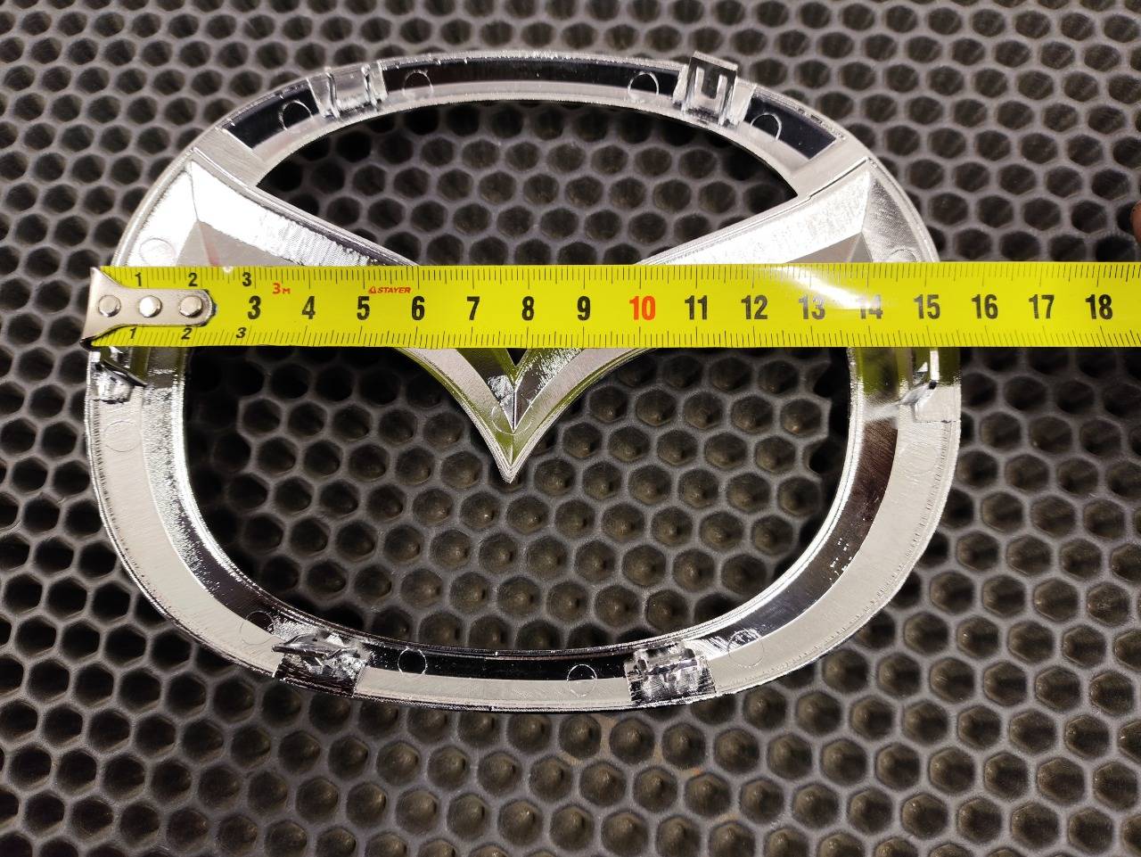 Эмблема решетки радиатора, 1600 рублей, Красноярск