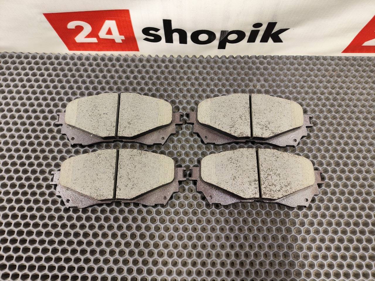 Тормозные колодки, 4300 рублей, Красноярск