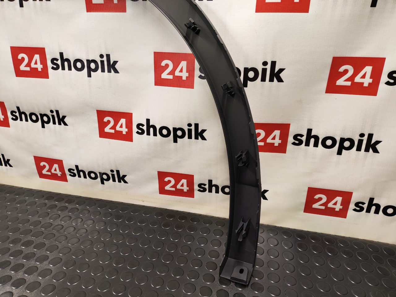 Накладка крыла, 6600 рублей, Красноярск