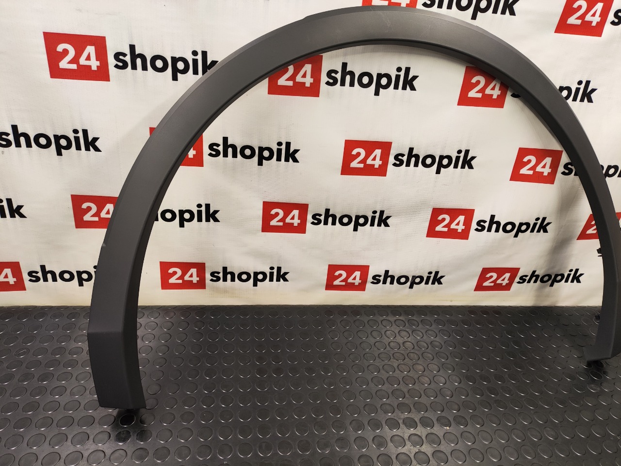 Накладка крыла, 6600 рублей, Красноярск