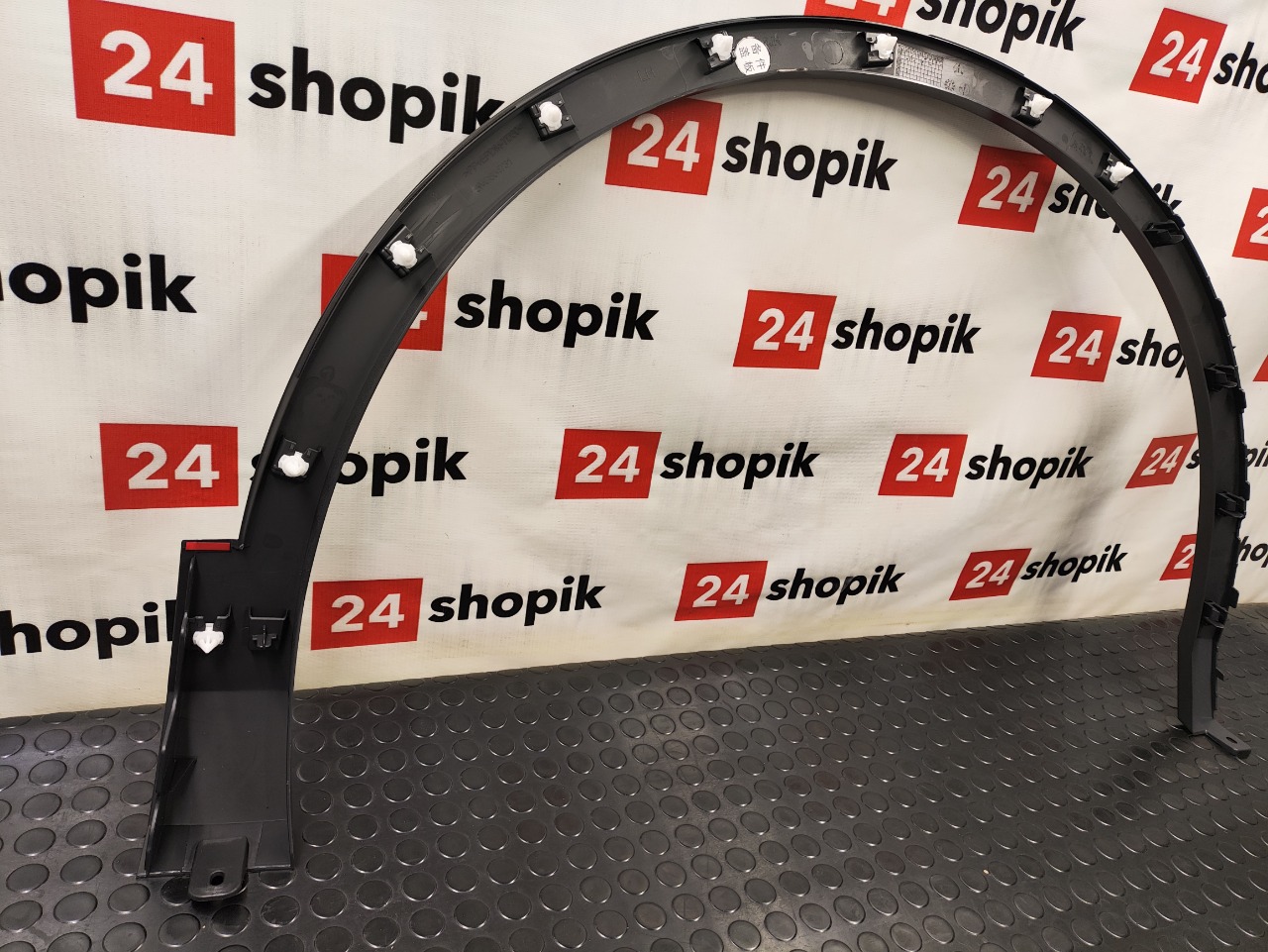 Накладка крыла, 6600 рублей, Красноярск