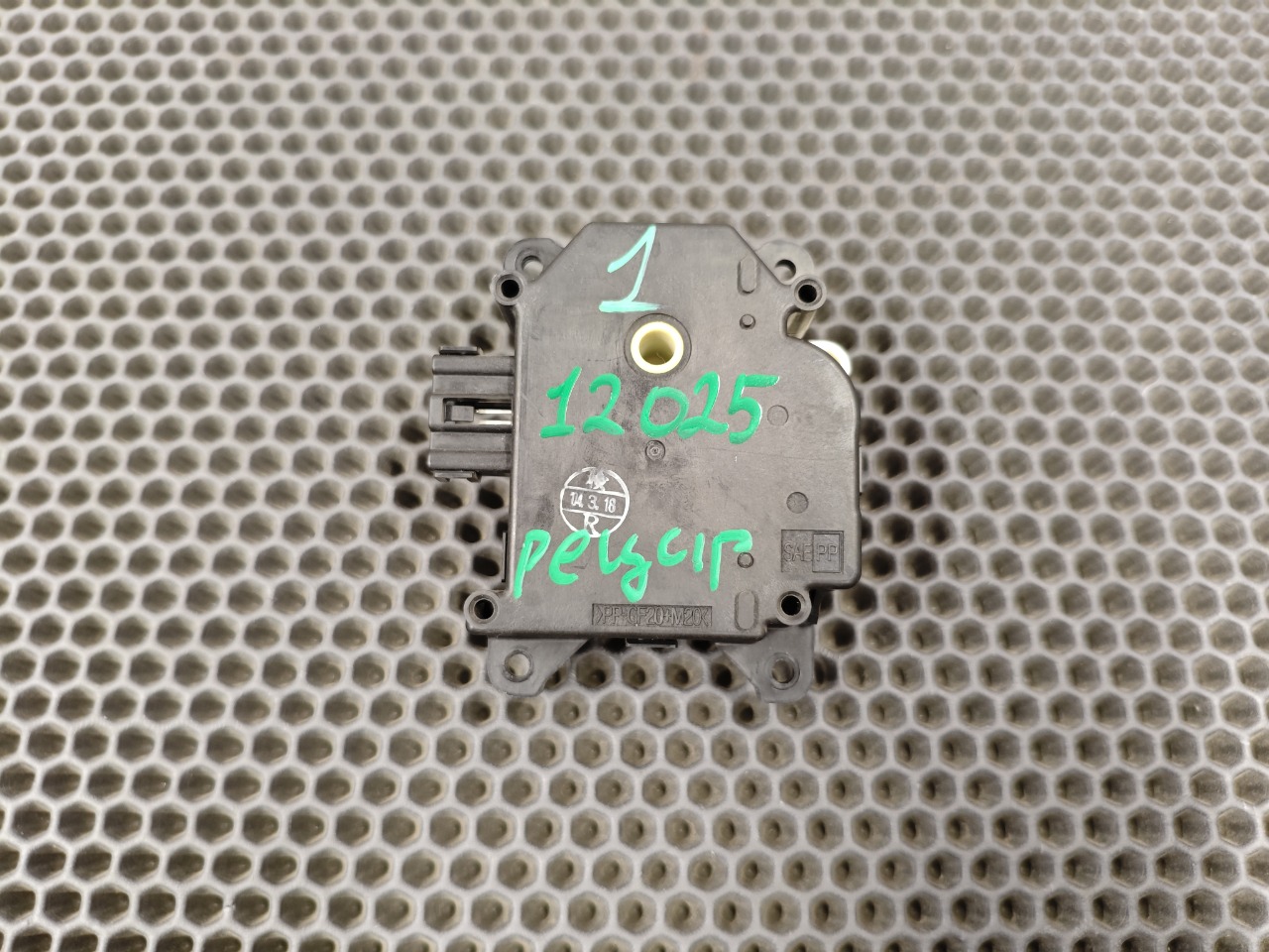 Мотор заслонки отопителя, 1200 рублей, Красноярск