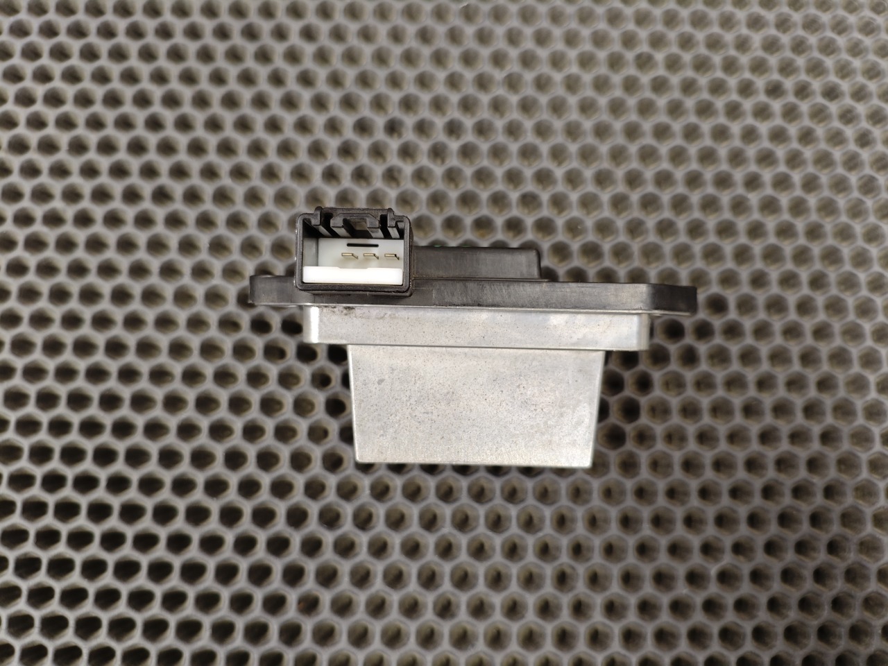 Резистор отопителя, 2000 рублей, Красноярск