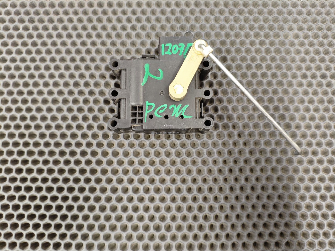 Мотор заслонки отопителя, 1200 рублей, Красноярск