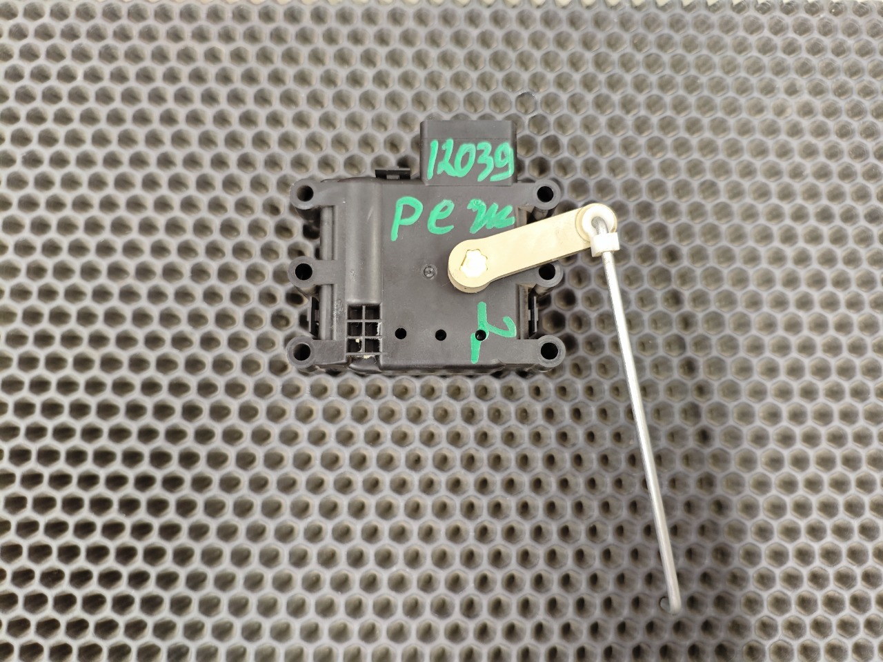 Мотор заслонки отопителя, 1200 рублей, Красноярск