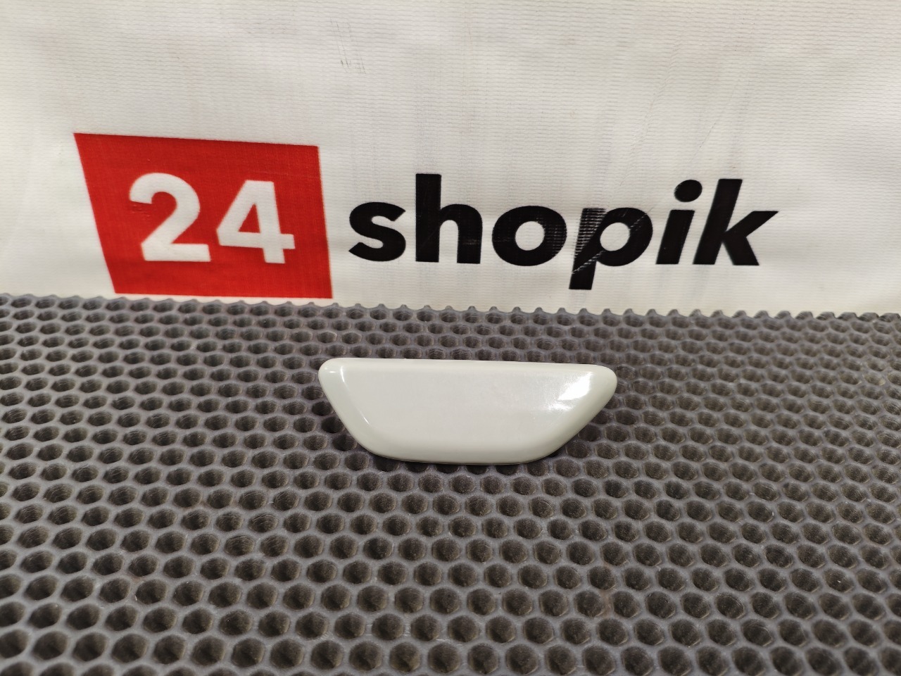 Крышка форсунки омывателя фар, 1700 рублей, Красноярск