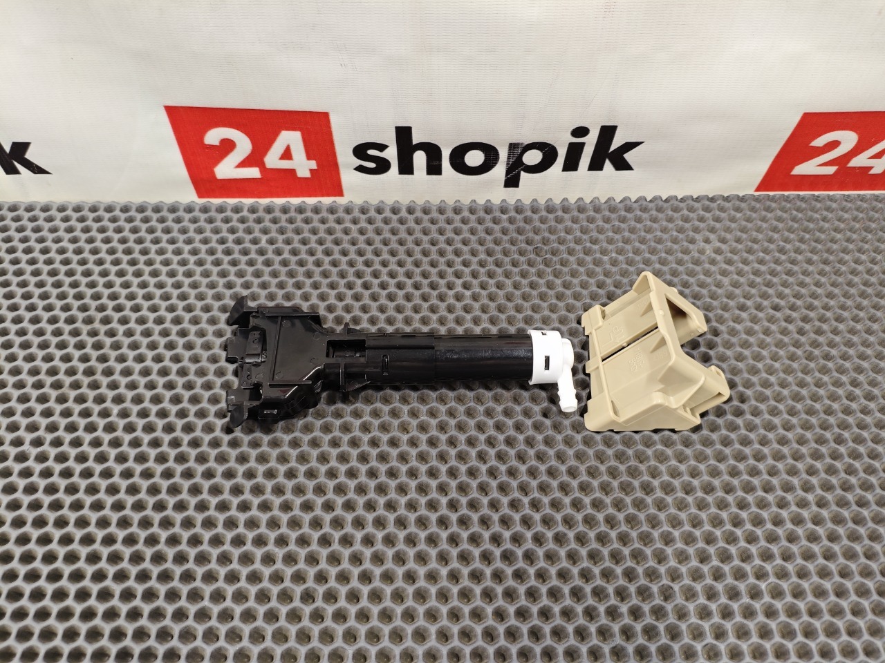 Форсунка омывателя фары, 3300 рублей, Красноярск