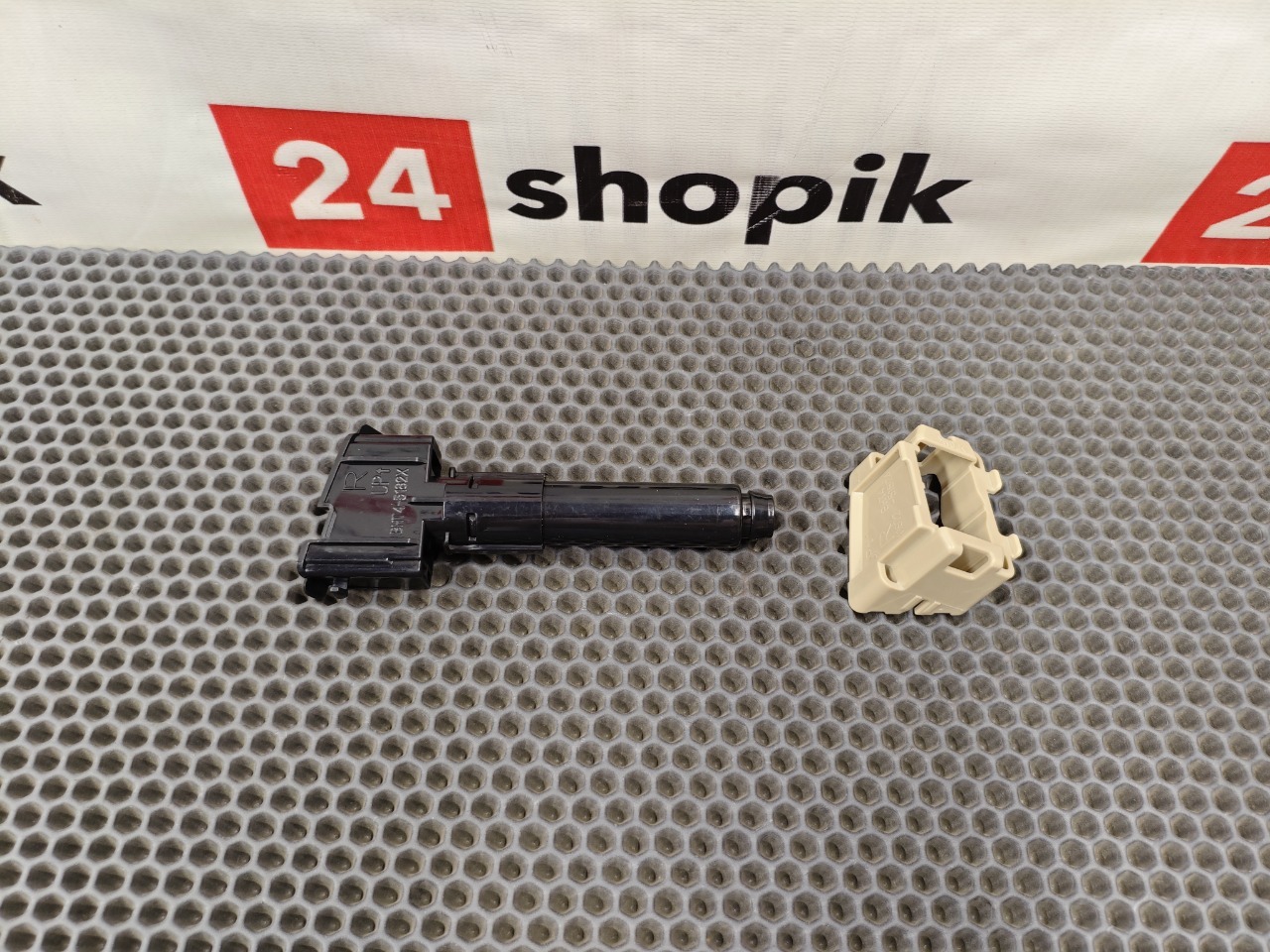 Форсунка омывателя фары, 3100 рублей, Красноярск