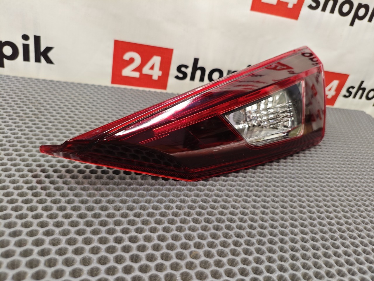 Фонарь заднего хода, 4400 рублей, Красноярск