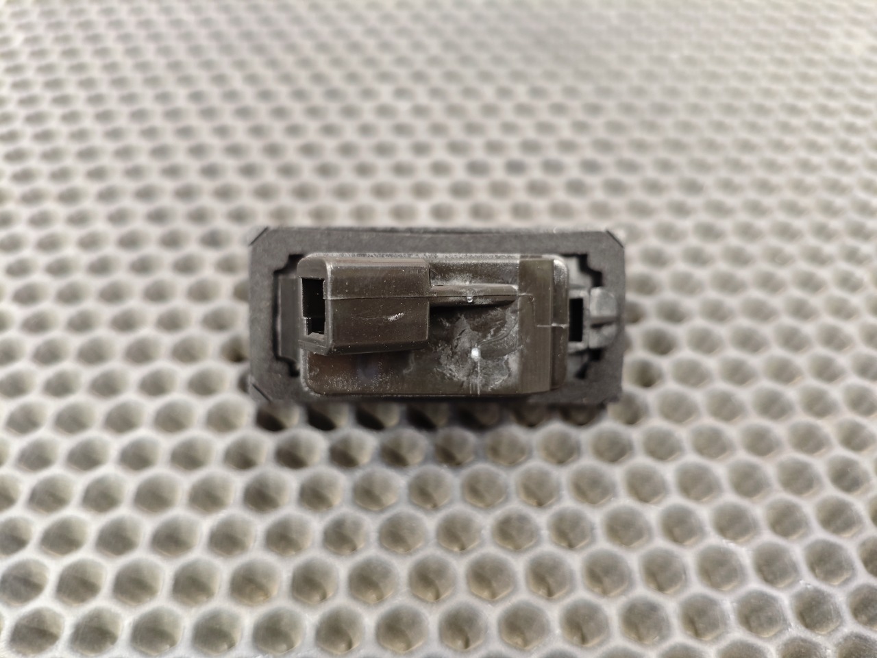 Кнопка открывания багажника, 2800 рублей, Красноярск