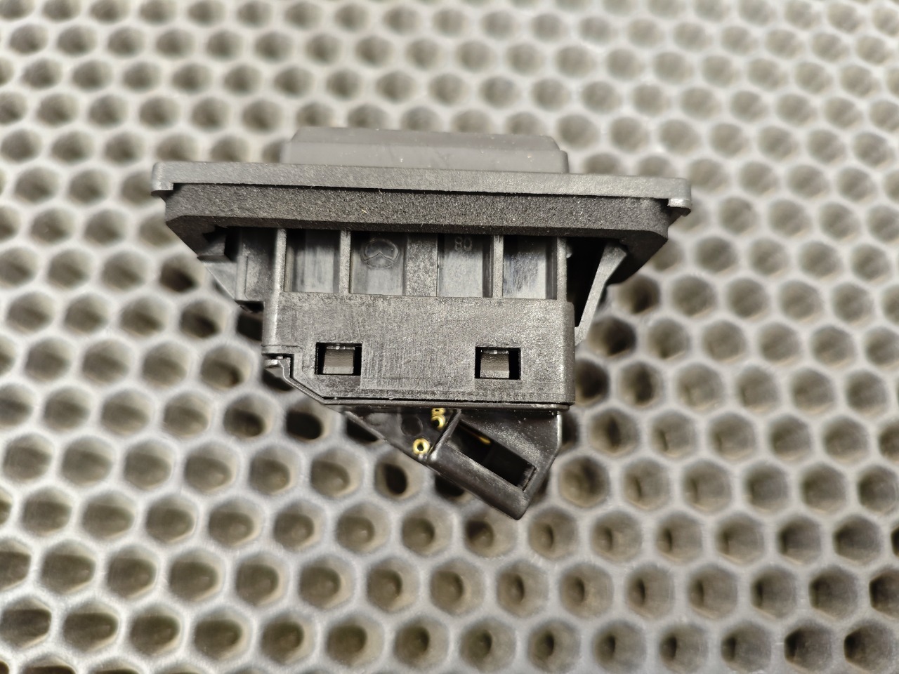 Кнопка открывания багажника, 2800 рублей, Красноярск