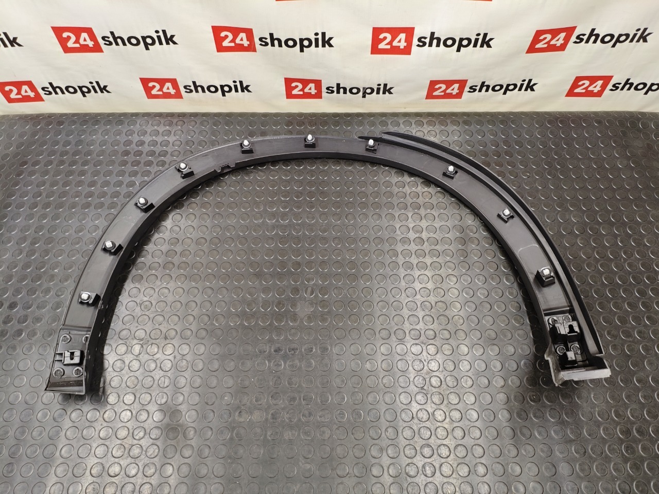 Накладка крыла, 4400 рублей, Красноярск