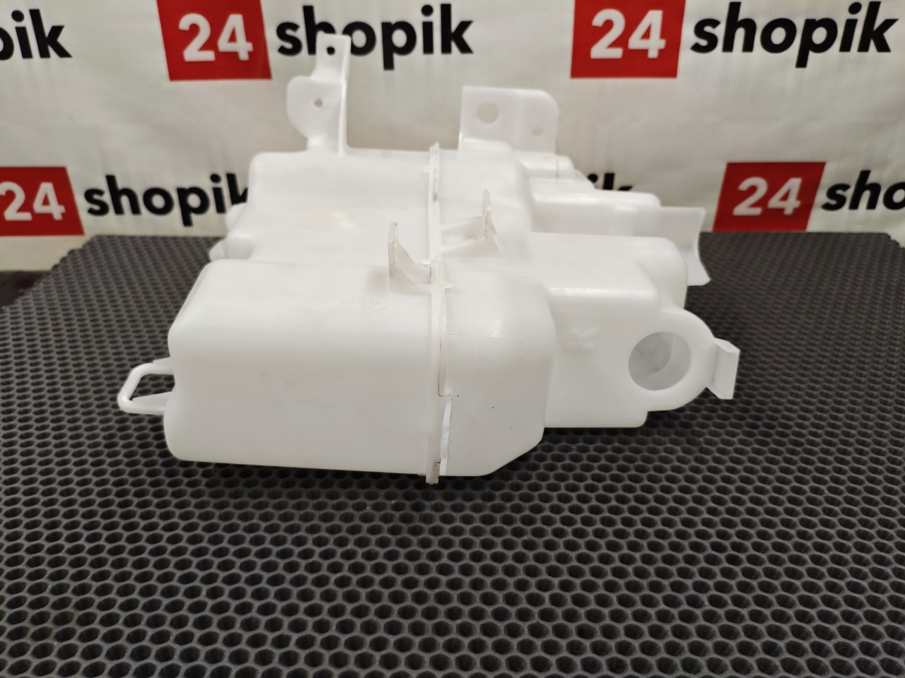 Бачок омывателя, 3900 рублей, Красноярск