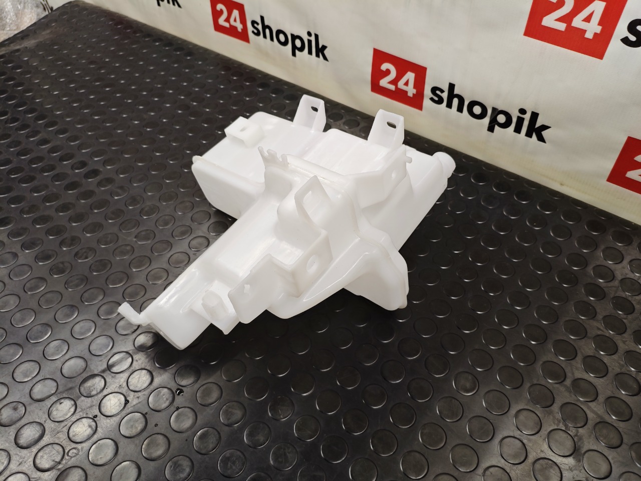 Бачок омывателя, 3900 рублей, Красноярск