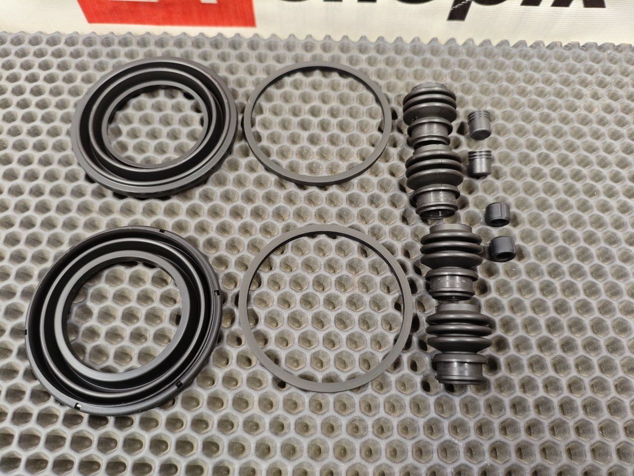 Ремкомплект тормозного суппорта, 3100 рублей, Красноярск