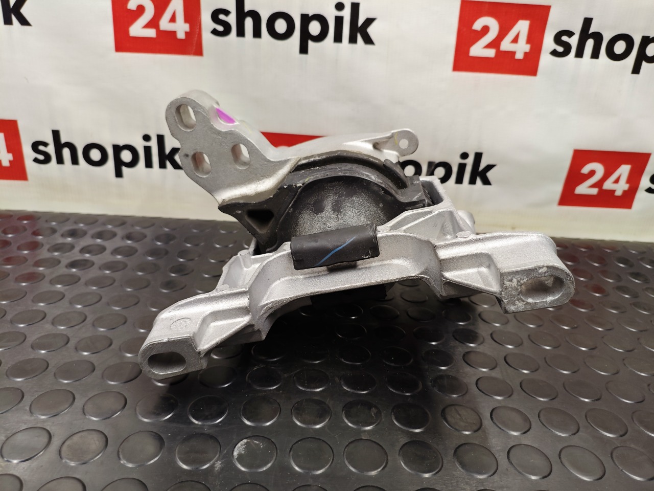 Опора двигателя, 13800 рублей, Красноярск