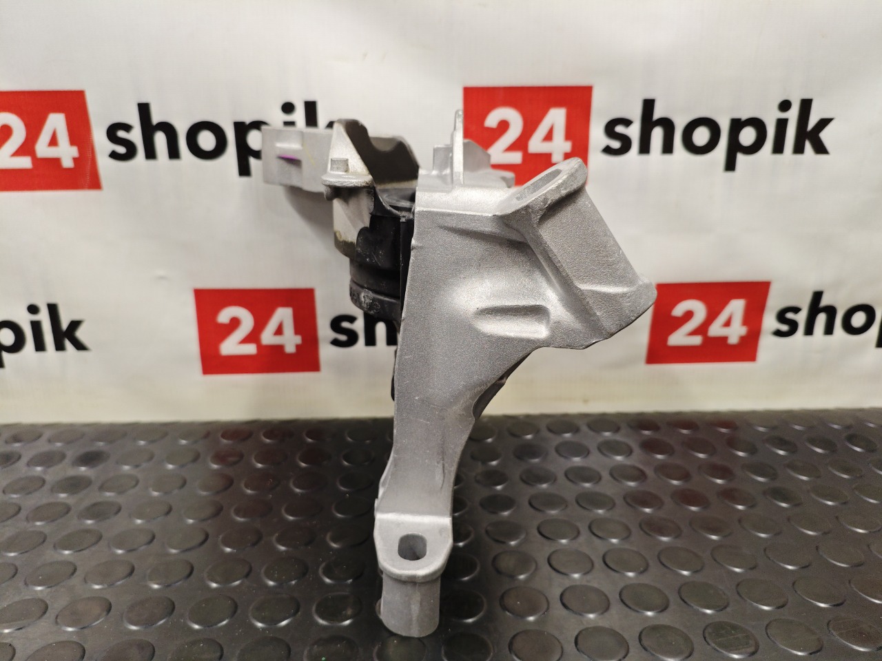 Опора двигателя, 13800 рублей, Красноярск