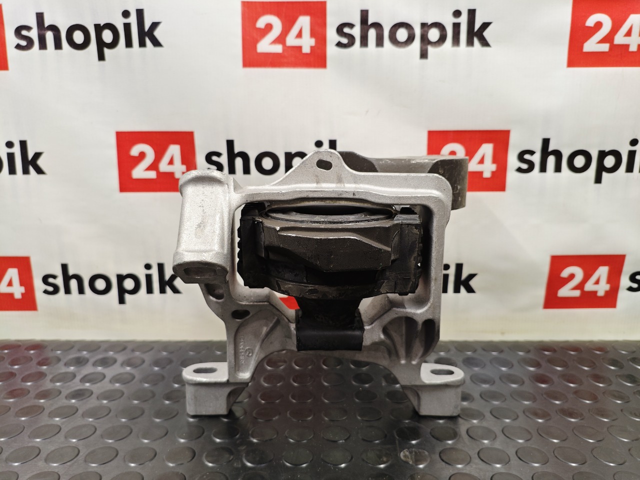 Опора двигателя, 13200 рублей, Красноярск