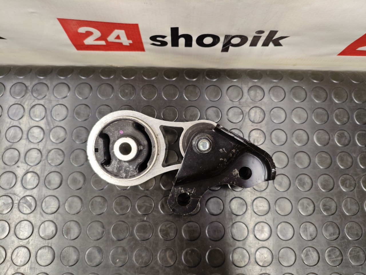 Опора двигателя, 4400 рублей, Красноярск