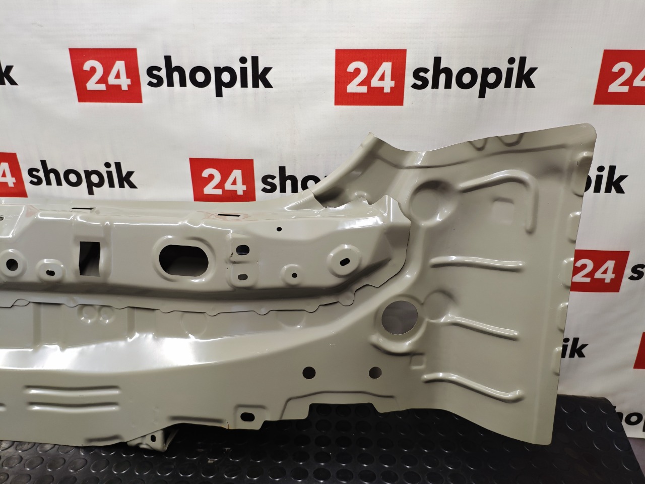 Задняя панель кузова, 38500 рублей, Красноярск