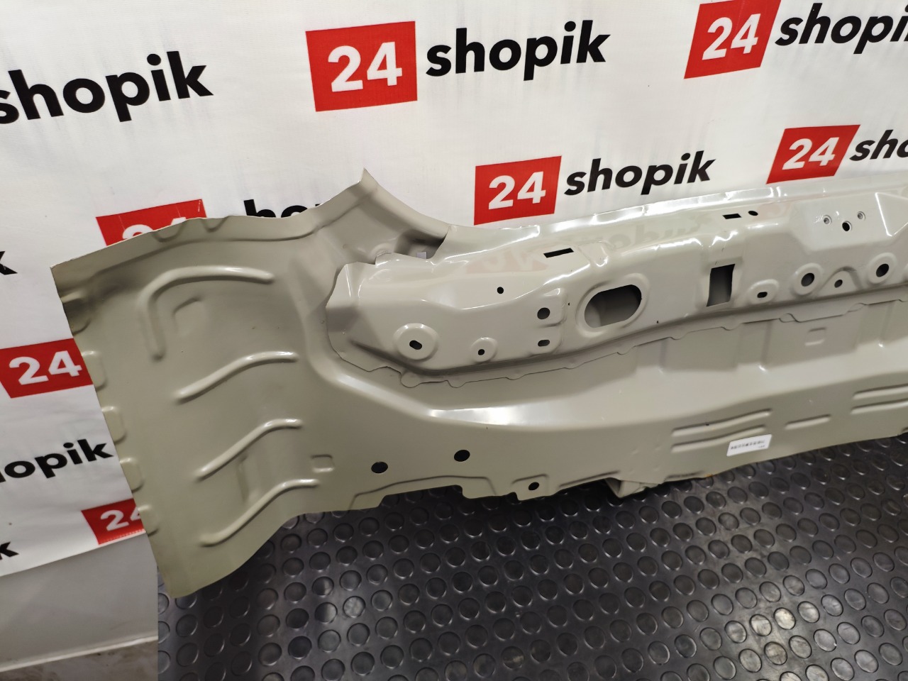 Задняя панель кузова, 38500 рублей, Красноярск