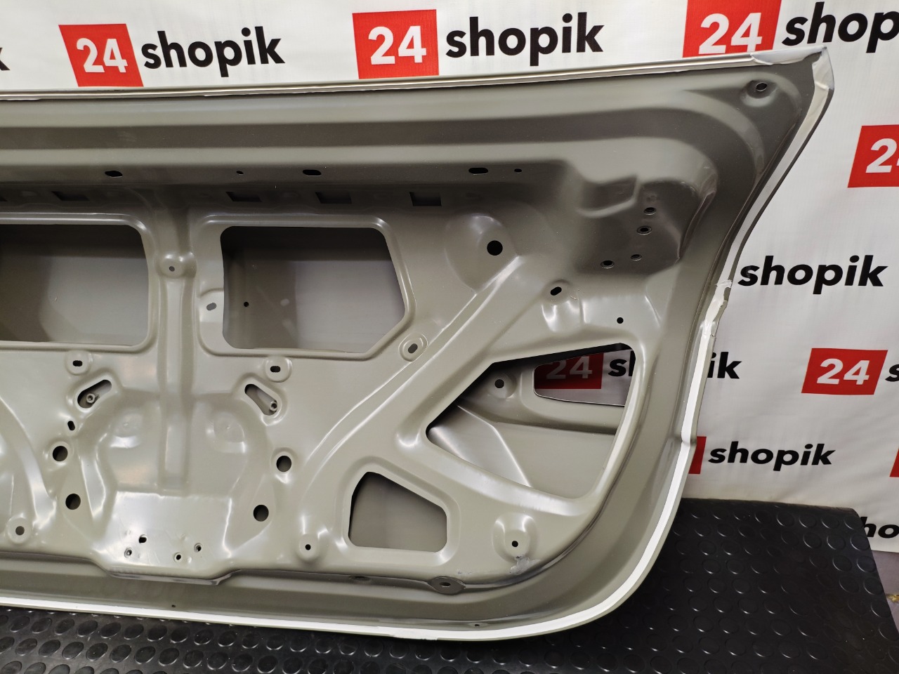 Крышка багажника, 25000 рублей, Красноярск