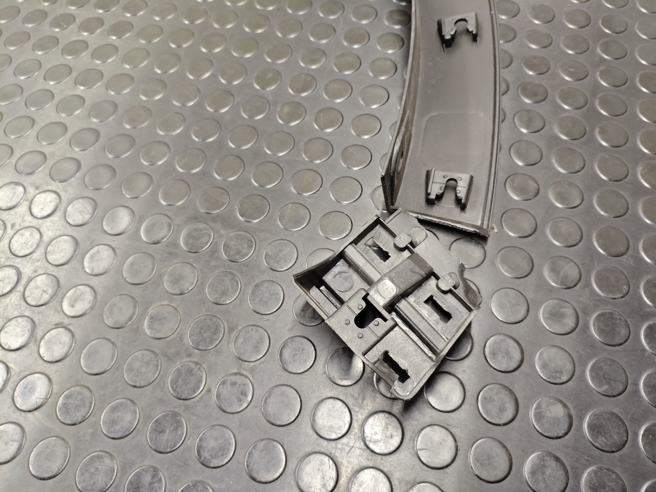 Накладка крыла, 1800 рублей, Красноярск