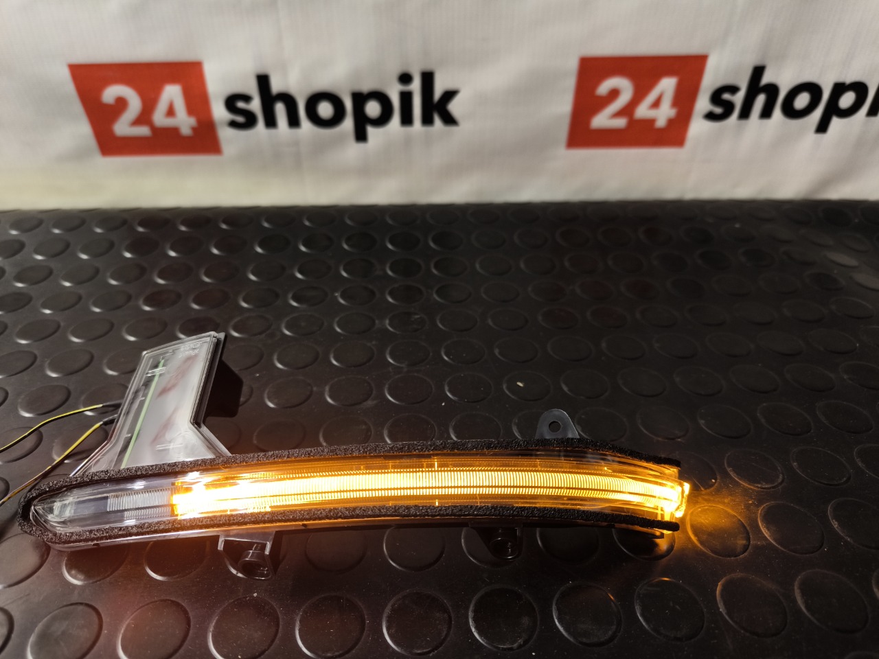 Повторитель поворота, 3300 рублей, Красноярск