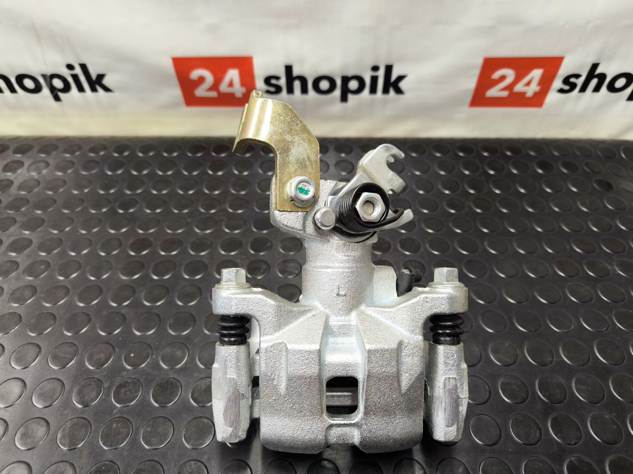 Суппорт тормозной, 8300 рублей, Красноярск