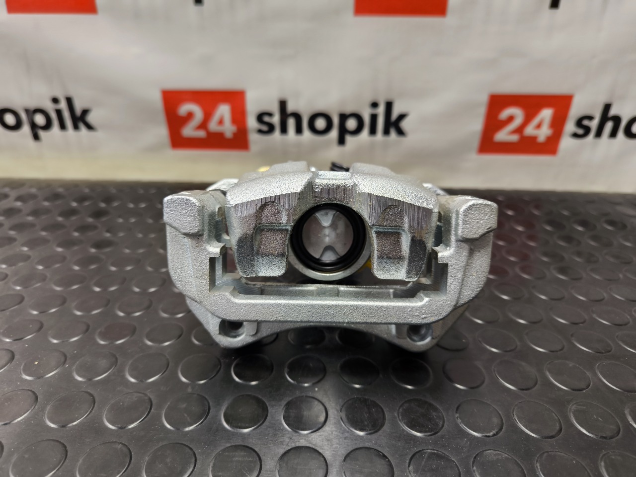 Суппорт тормозной, 8300 рублей, Красноярск