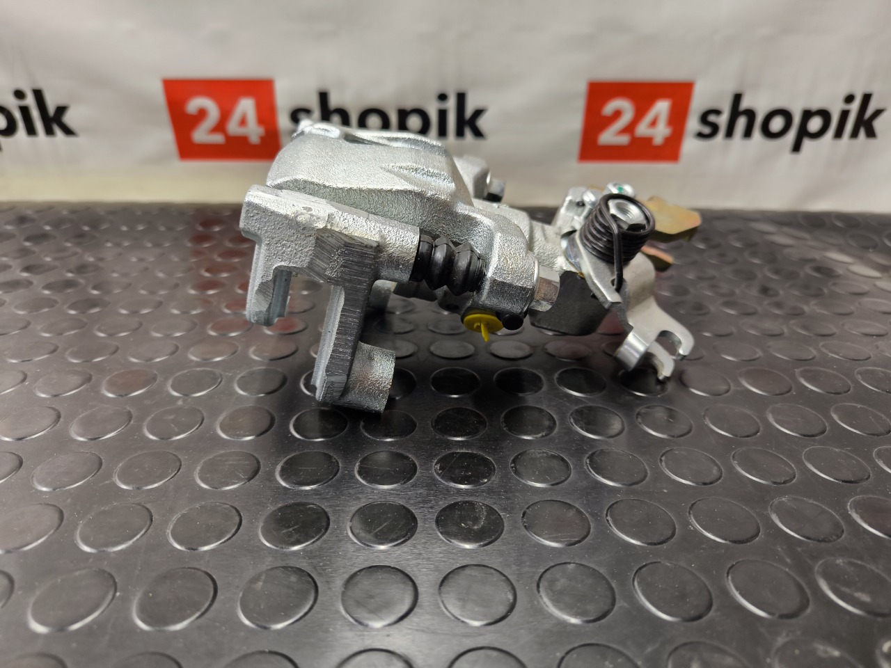 Суппорт тормозной, 8300 рублей, Красноярск