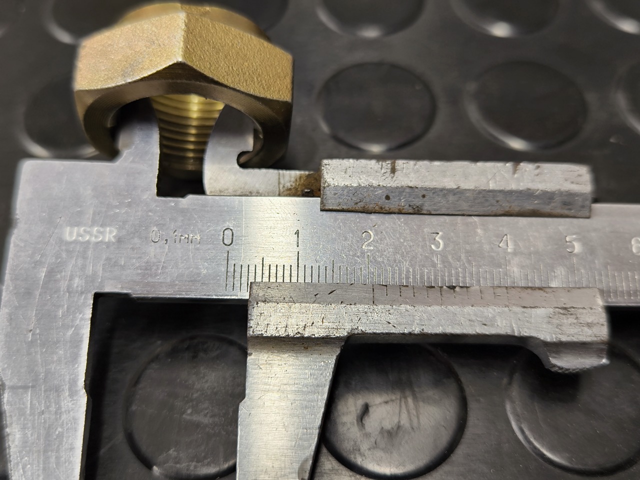 Гайка привода, 500 рублей, Красноярск