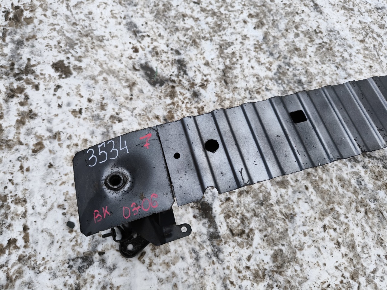 Усилитель бампера, 5100 рублей, Красноярск