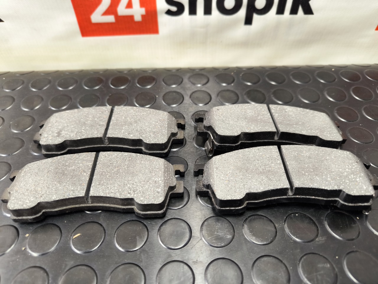 Тормозные колодки, 3100 рублей, Красноярск