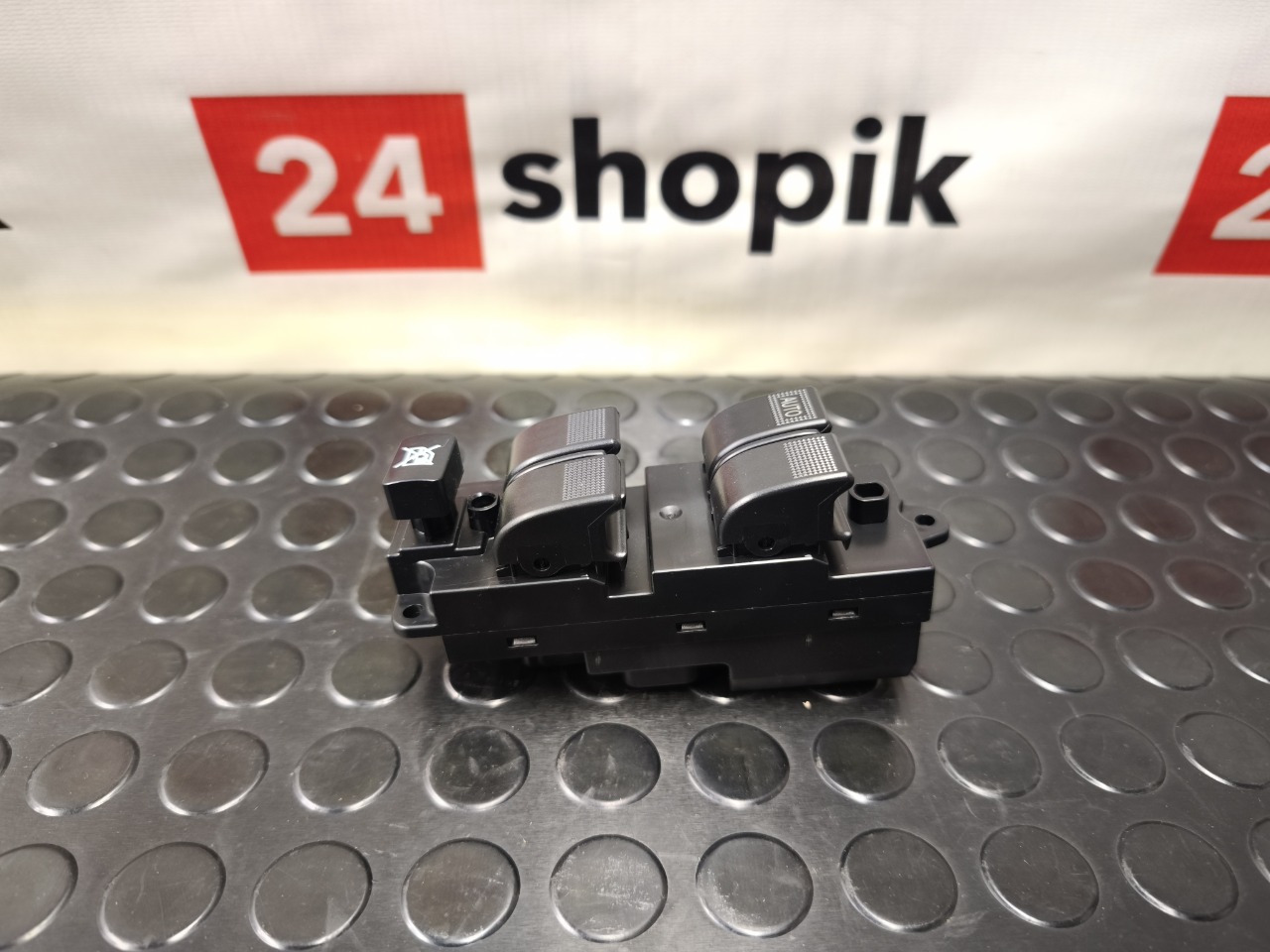 Блок управления стеклоподъемниками, 3600 рублей, Красноярск