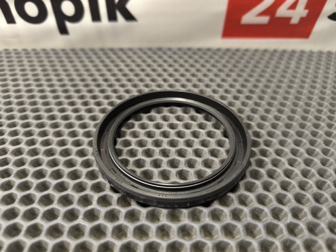 Сальник гидротрансформатора, 700 рублей, Красноярск