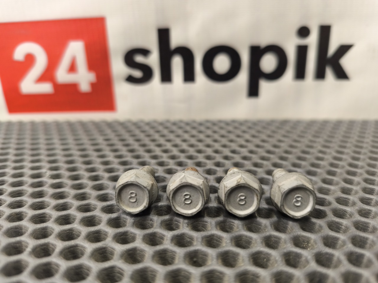 Болт петли двери, 1000 рублей, Красноярск