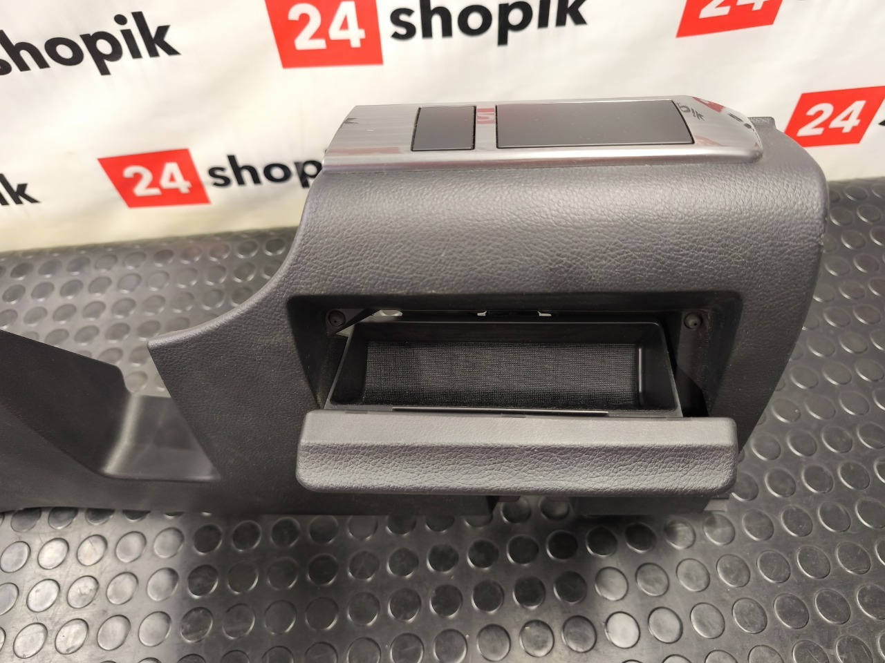 Накладка панели под рулем, 1000 рублей, Красноярск