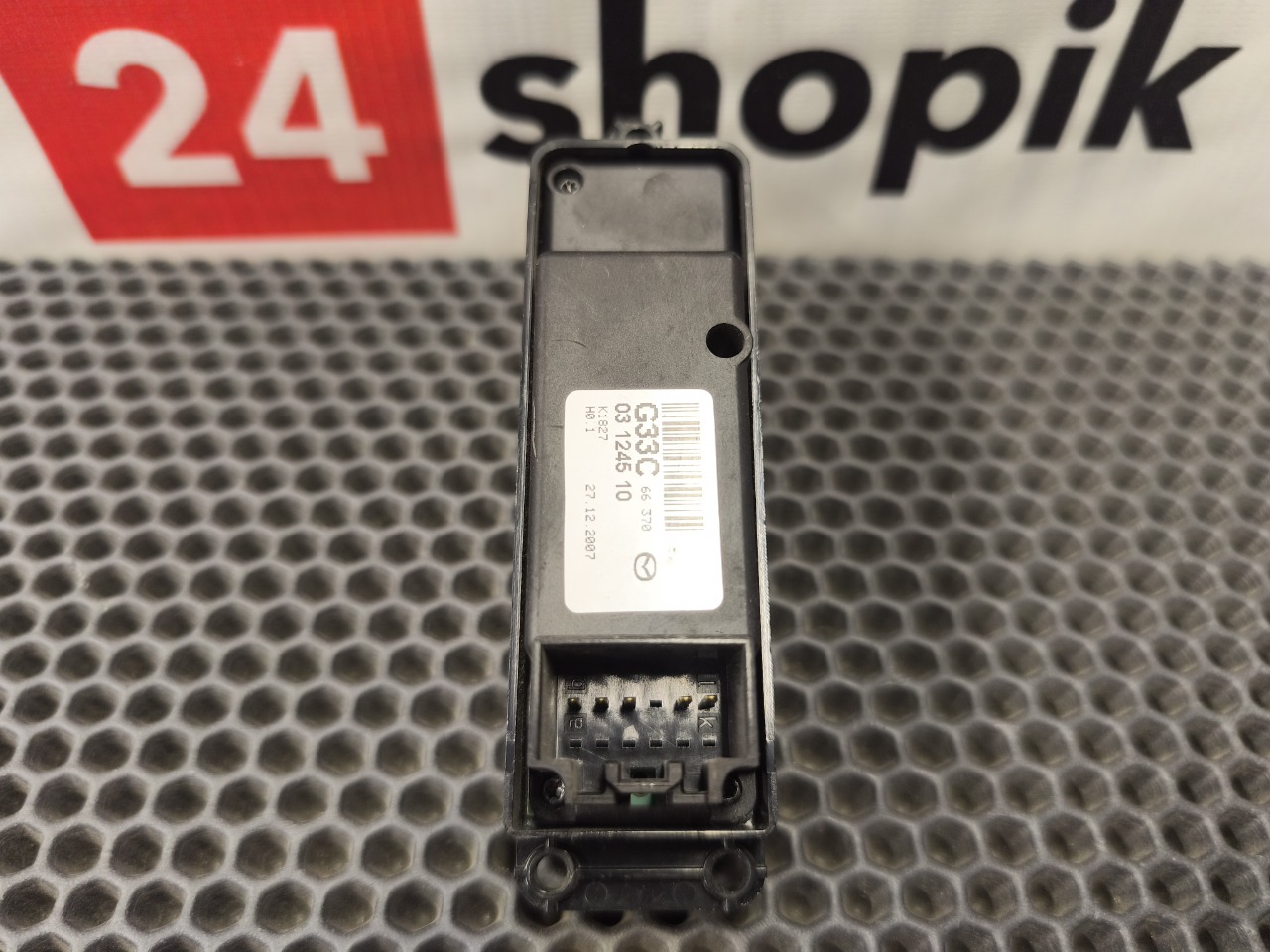 Кнопка стеклоподъемника, 1000 рублей, Красноярск