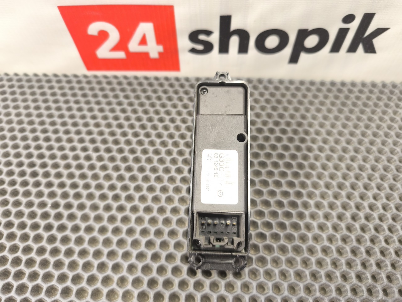 Кнопка стеклоподъемника, 1000 рублей, Красноярск