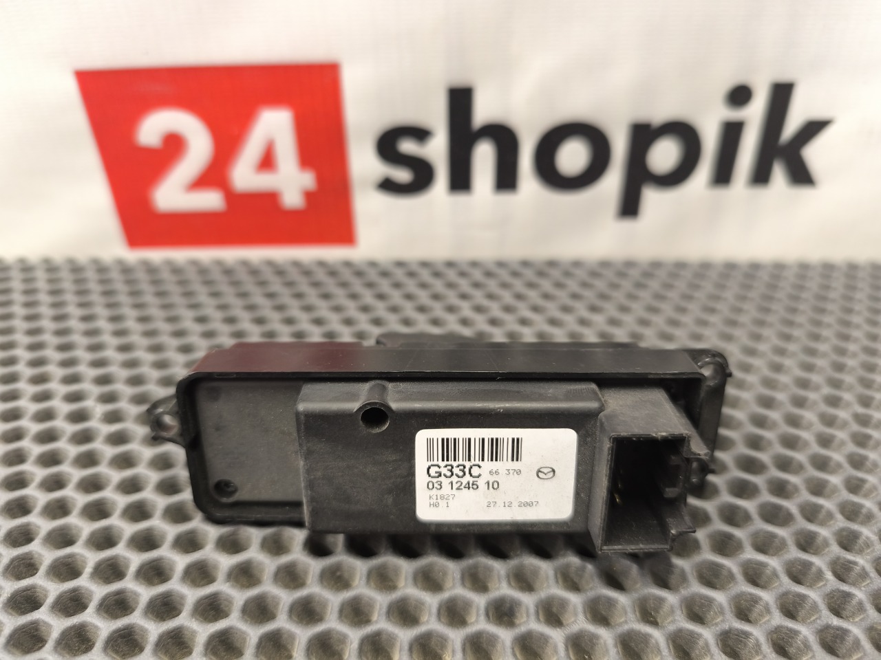 Кнопка стеклоподъемника, 1000 рублей, Красноярск