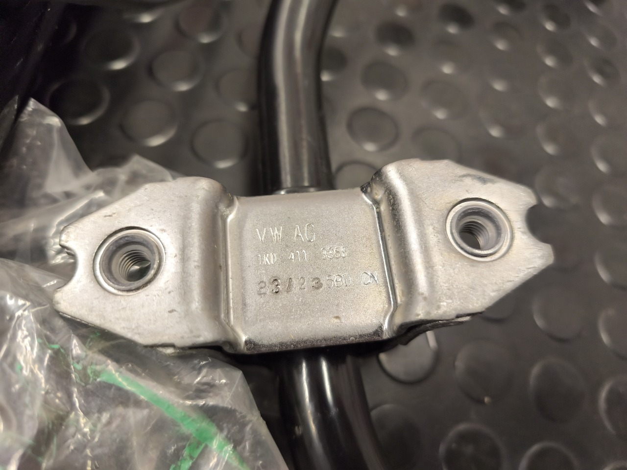 Стабилизатор поперечной устойчивости, 16500 рублей, Красноярск