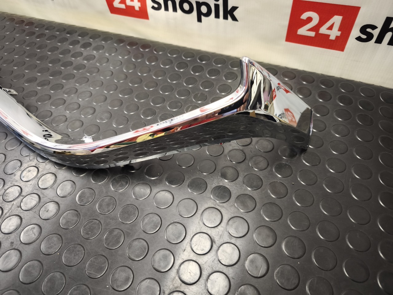 Молдинг решетки радиатора, 4000 рублей, Красноярск